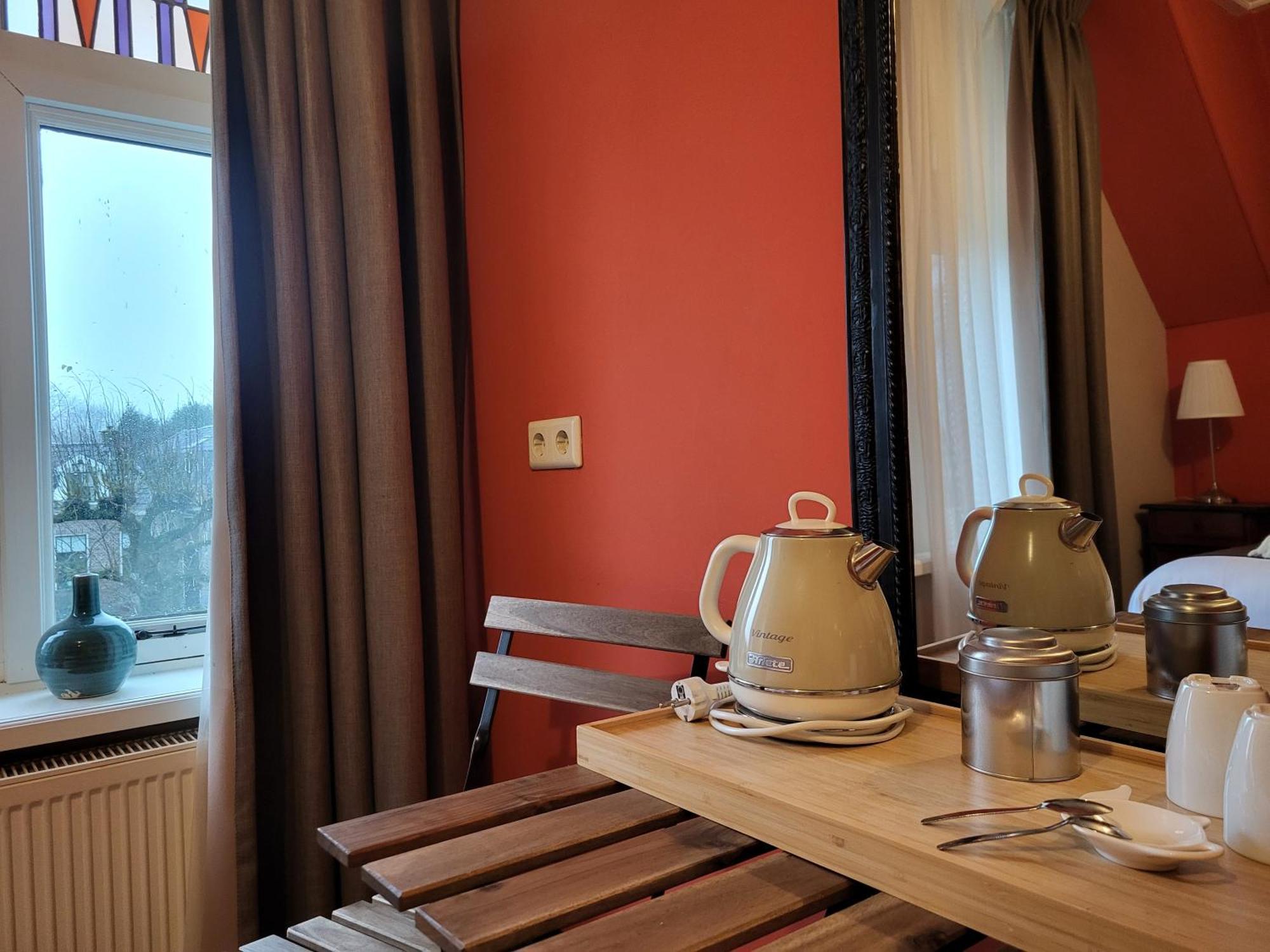 Hotel Stedswal Слотен Екстериор снимка