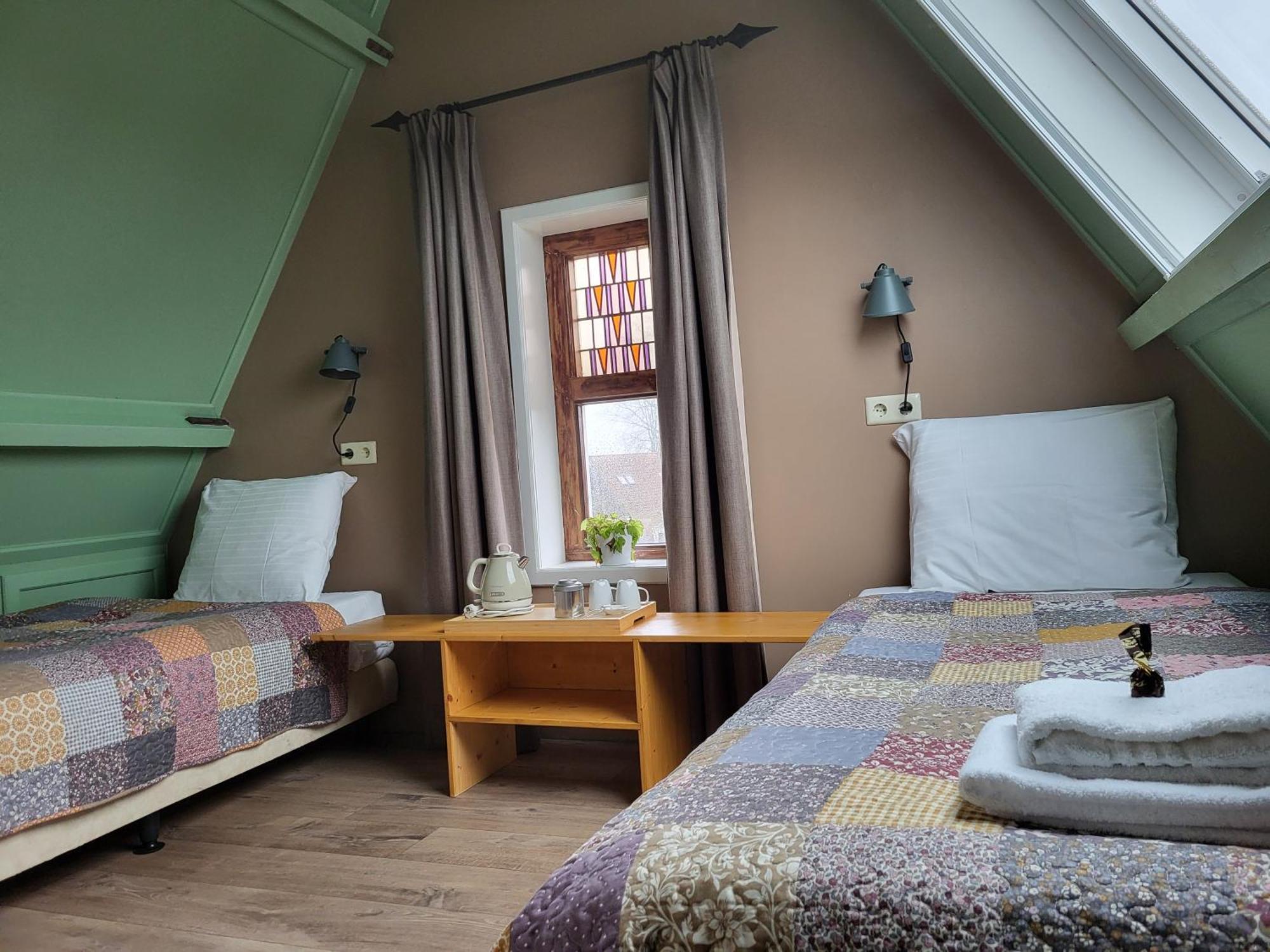 Hotel Stedswal Слотен Екстериор снимка
