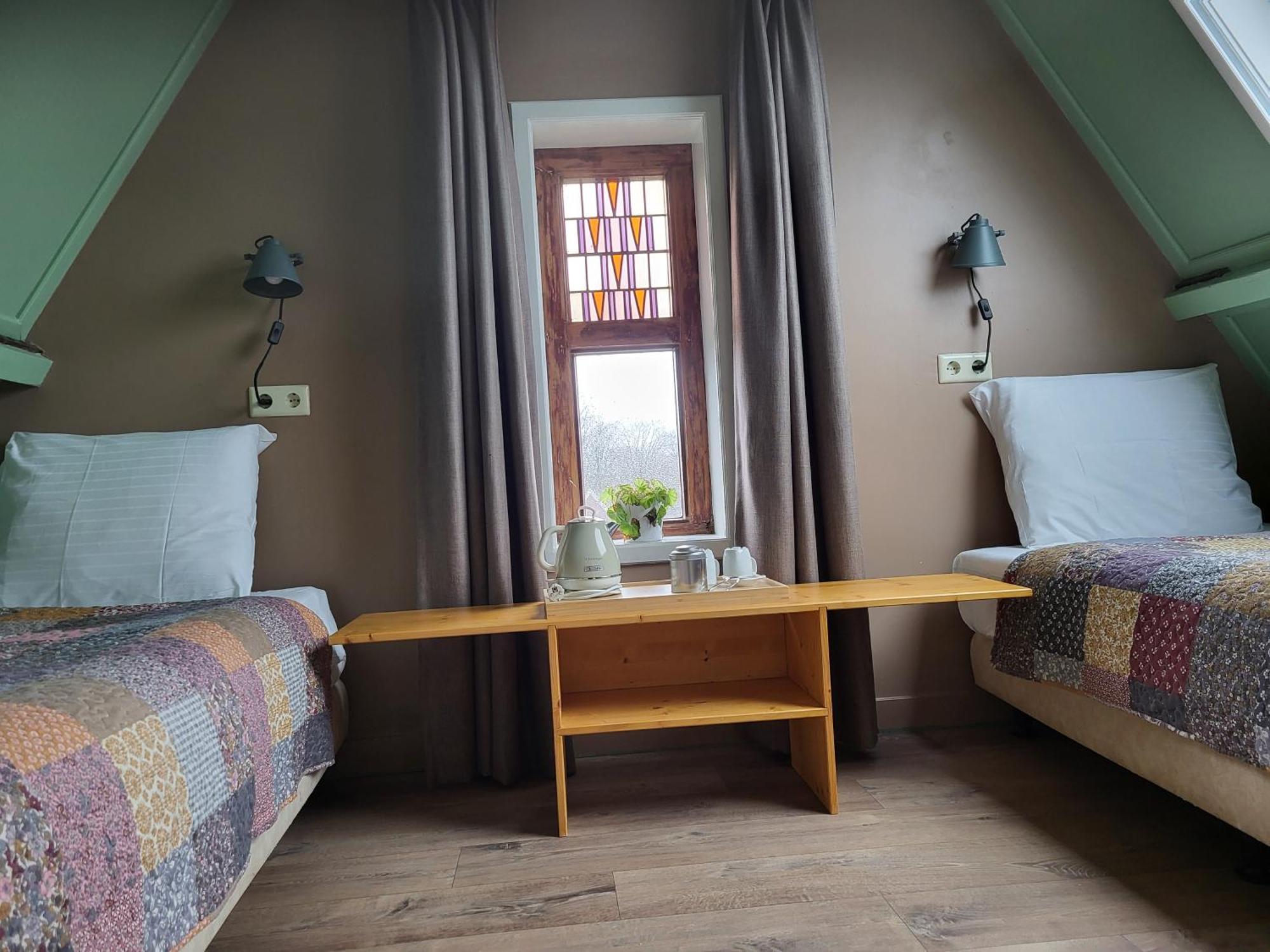 Hotel Stedswal Слотен Екстериор снимка
