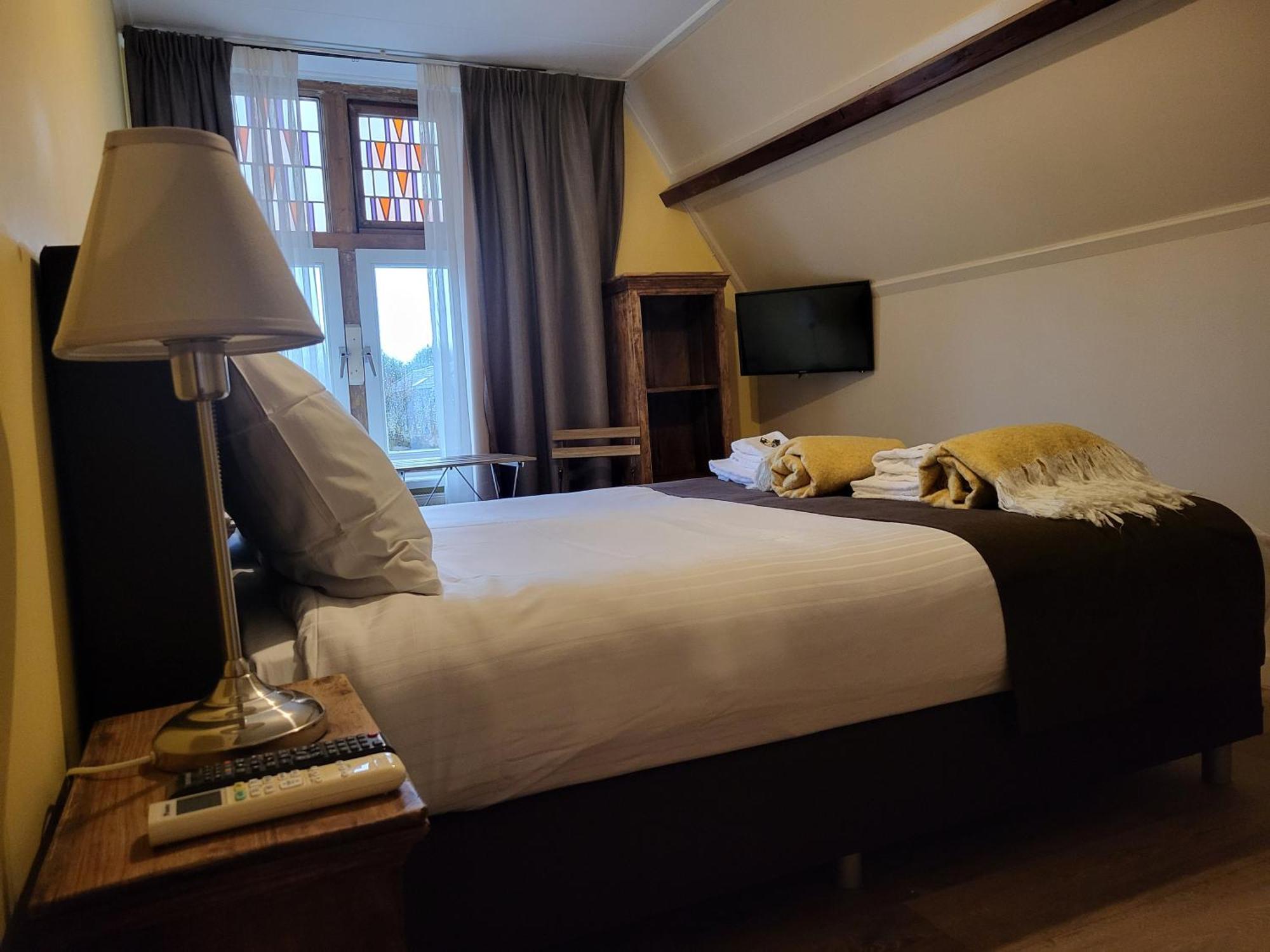 Hotel Stedswal Слотен Екстериор снимка