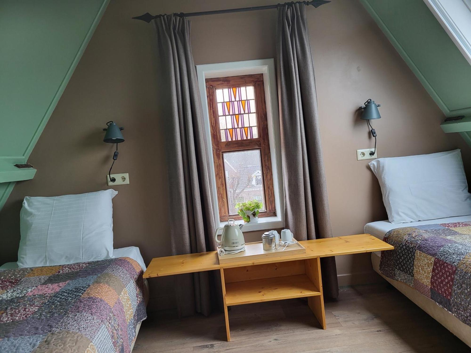Hotel Stedswal Слотен Екстериор снимка