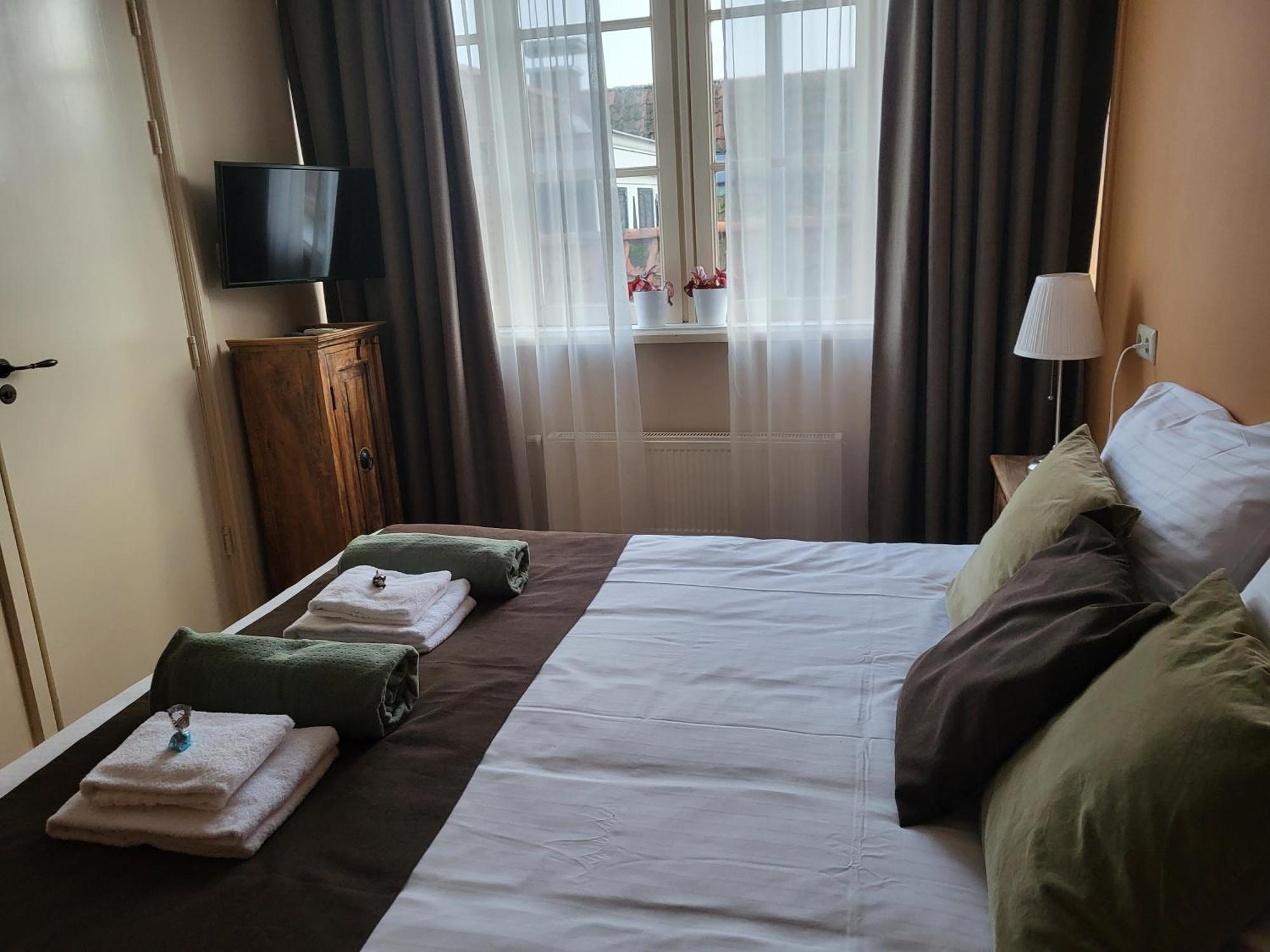 Hotel Stedswal Слотен Екстериор снимка